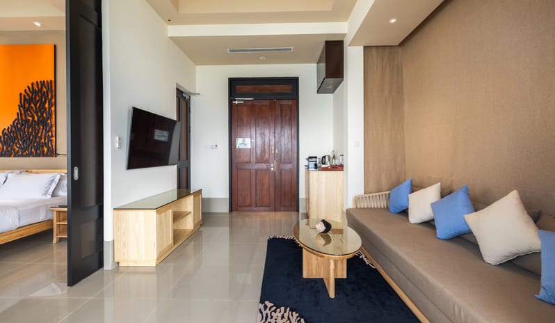 Angsana Velavaru_Deluxe InOcean Villa_Interior_Living Room